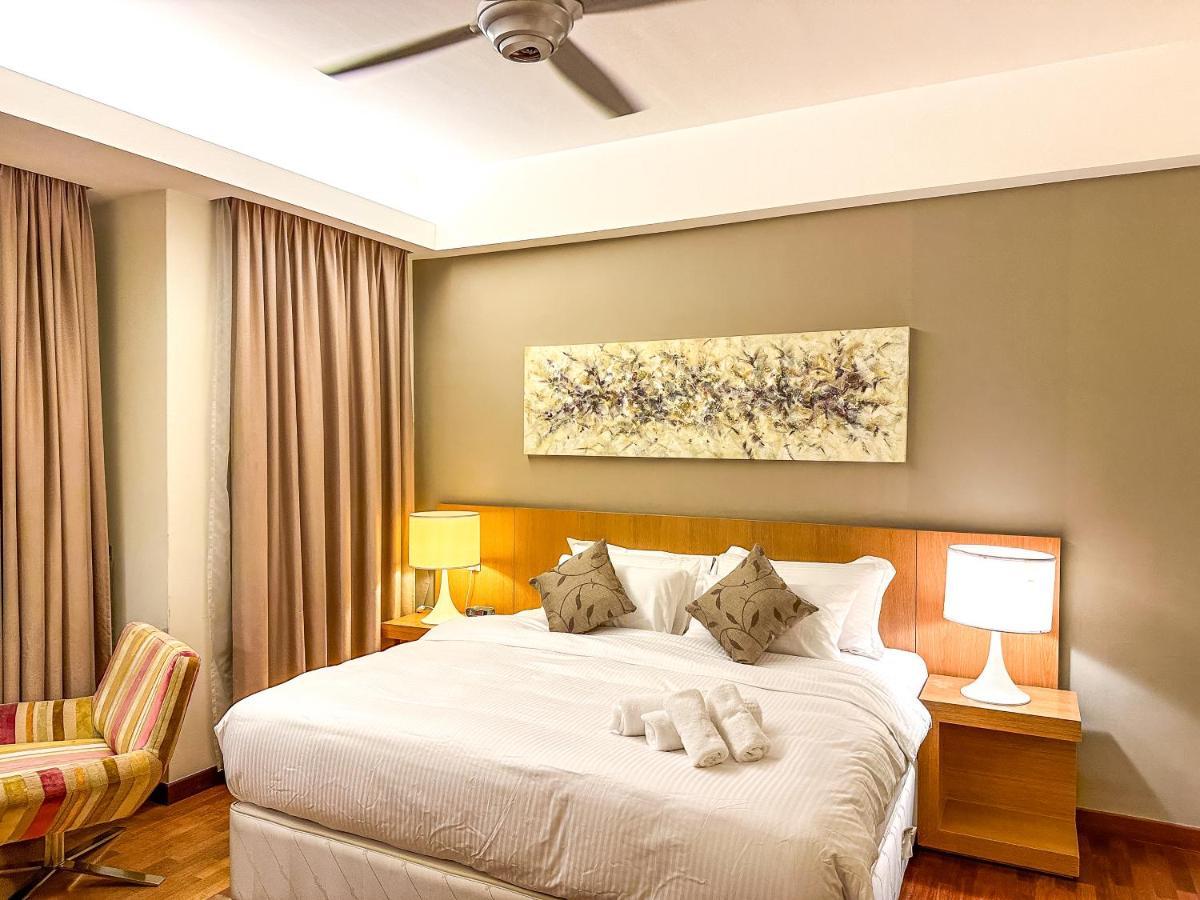 Klcc Suites By Nhb Kuala Lumpur Exterior photo